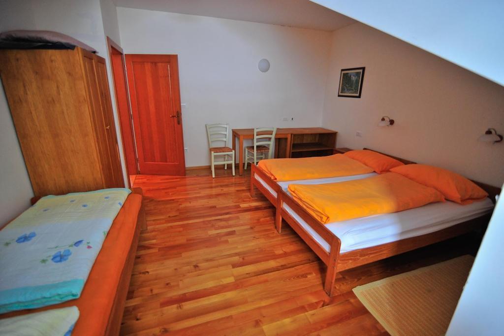 Villa Tourist Farm Pri Kafolu à Tolmin Chambre photo